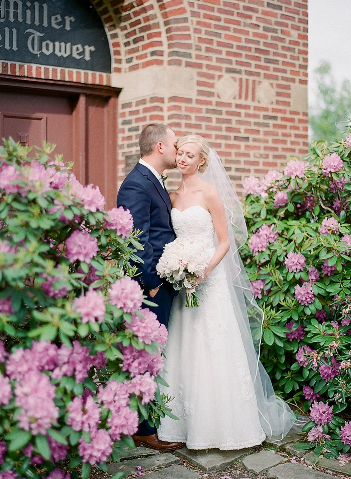 Chatauqua Lake Athenaeum Hotel Wedding bride and groom pink flowers