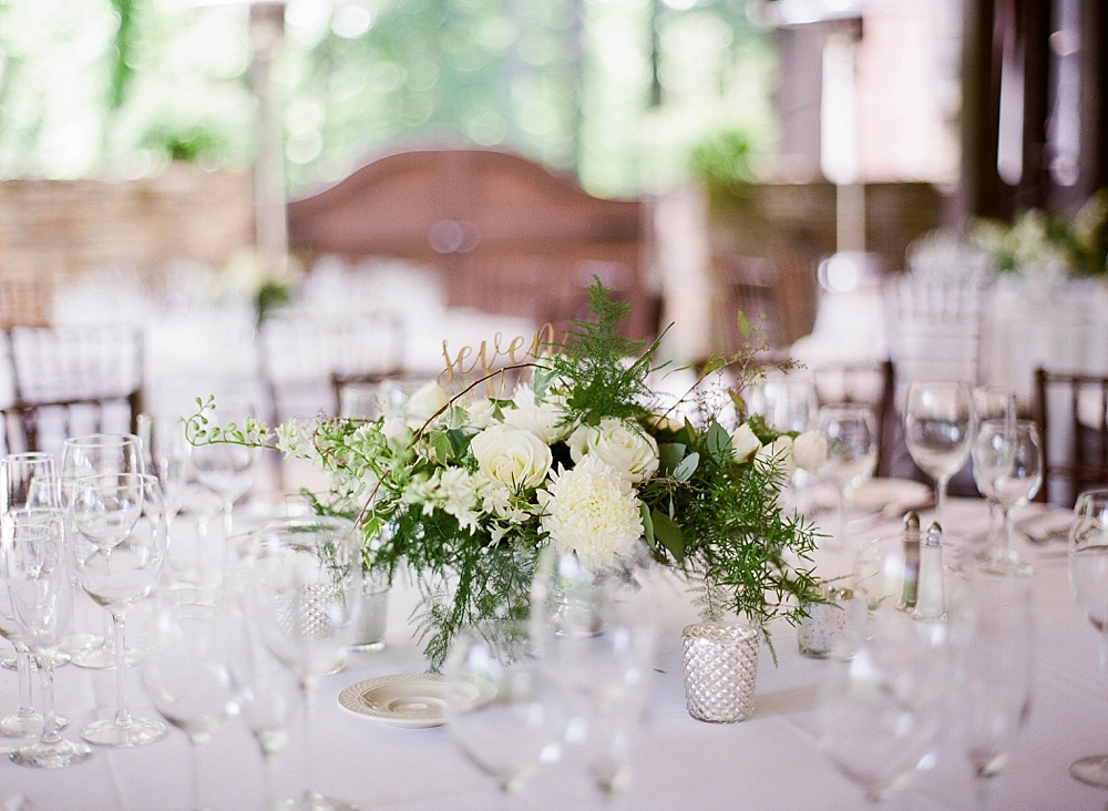 The Hillbrook Club Wedding in Cleveland, Ohio, Cleveland Wedding Venue, green and white centerpieces