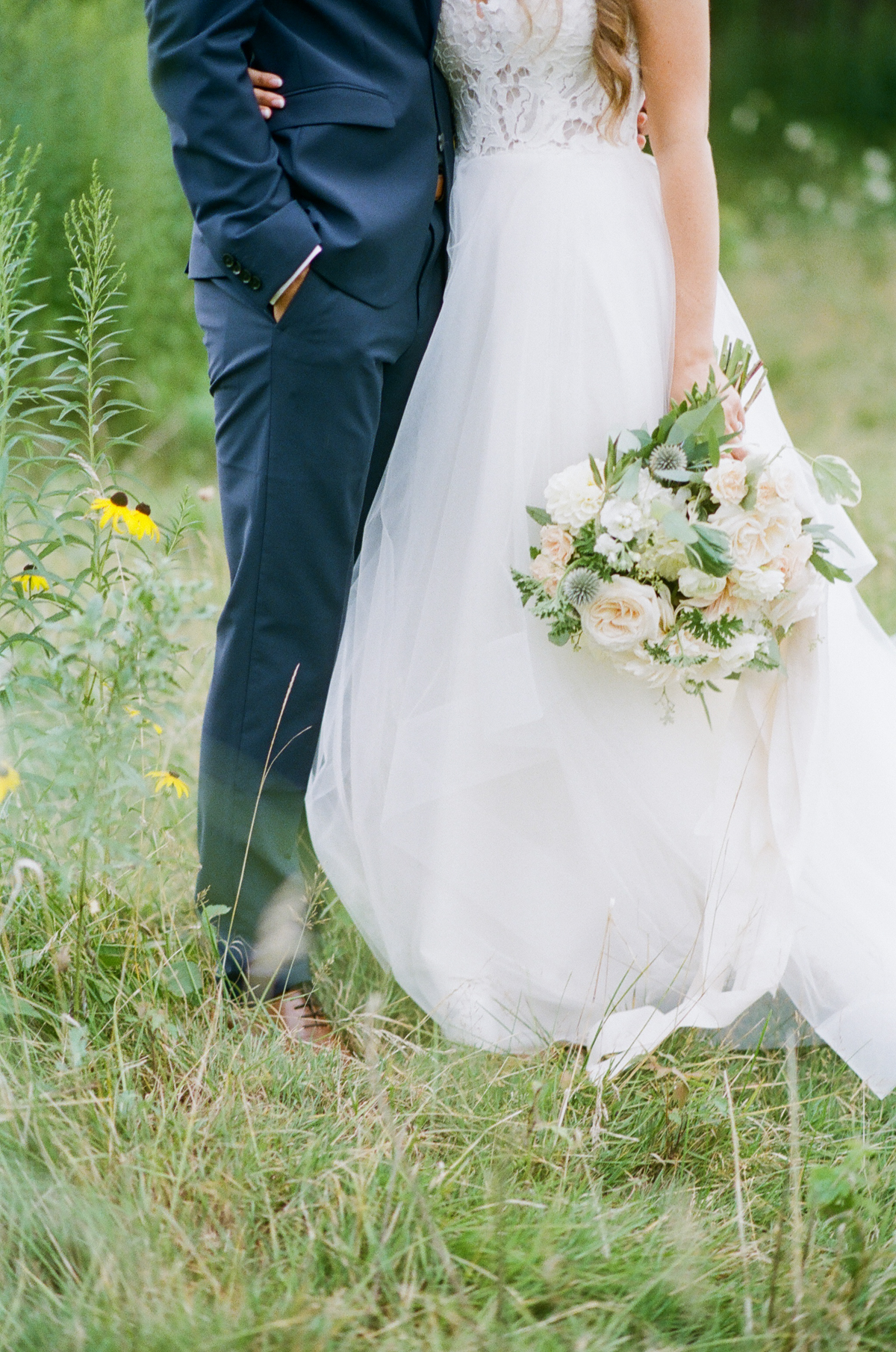 acacia ballroom wedding, cleveland wedding, blush garden wedding, wedding flowers, wedding bouquet, bride and groom