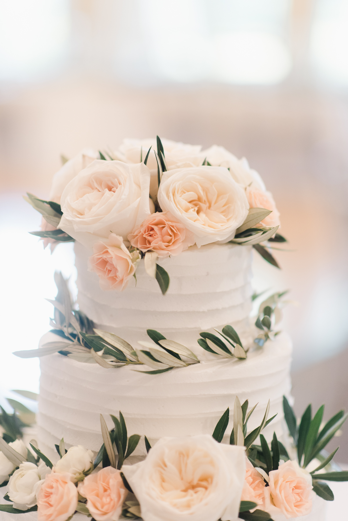 acacia ballroom wedding, cleveland wedding, blush garden wedding, wedding cake, wedding flowers, blush wedding flowers