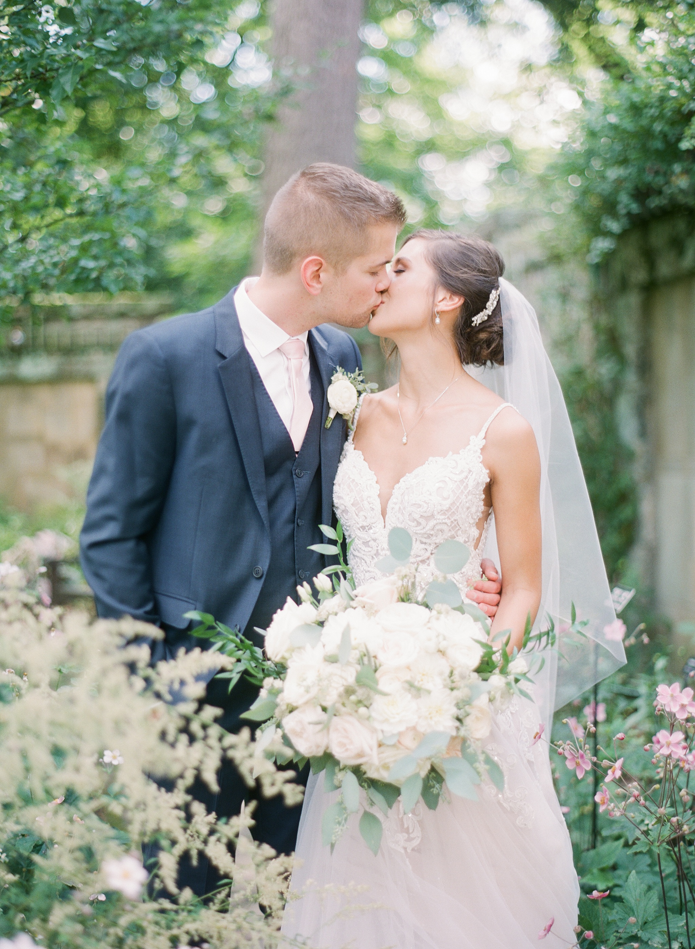 cleveland wedding, stan hywet wedding, film wedding photography, garden, wedding flowers