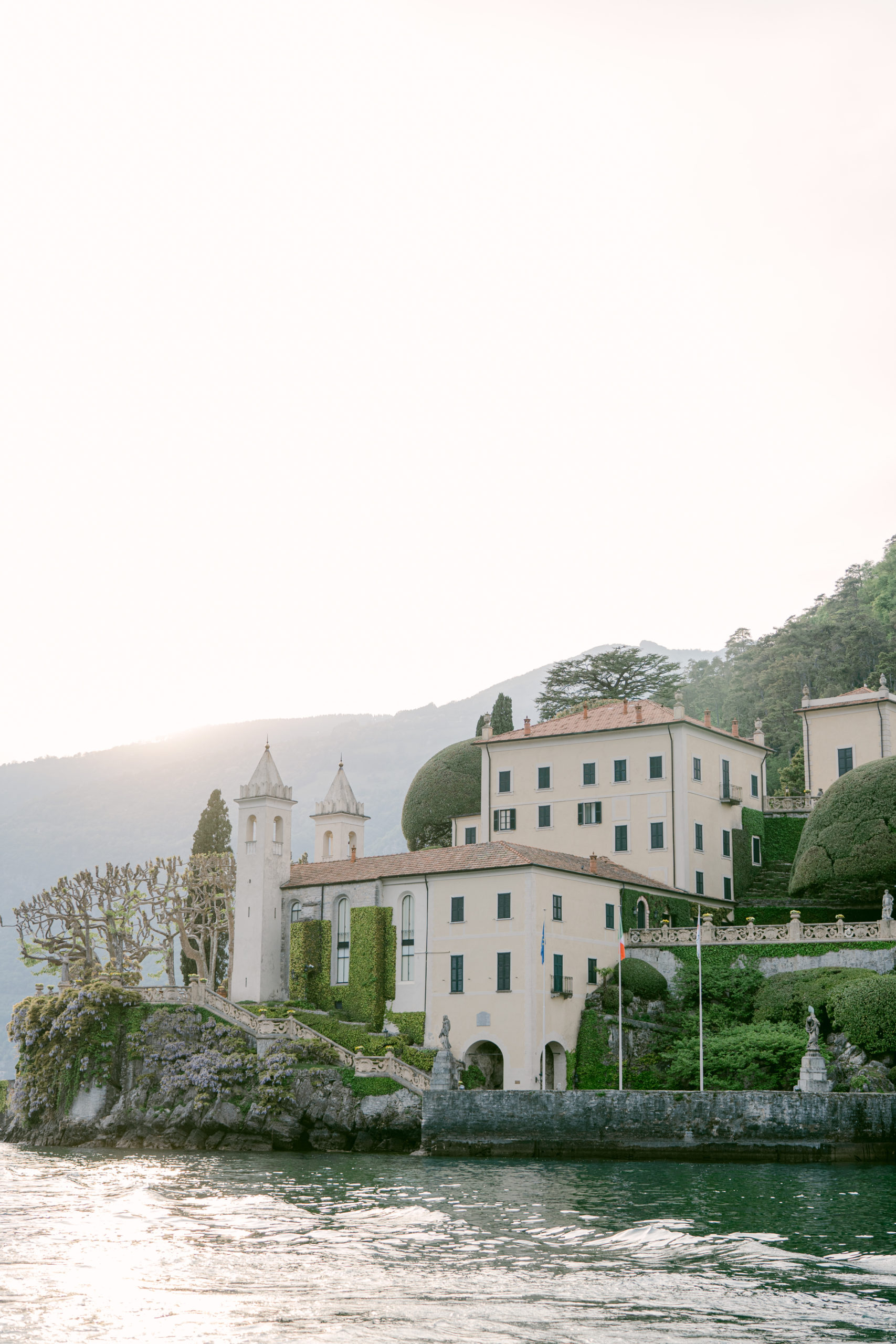 Lake Como italy wedding venue, villa balbianello